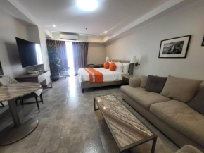 1109, Phase 2 La Grande, breezy, hotel amenities!